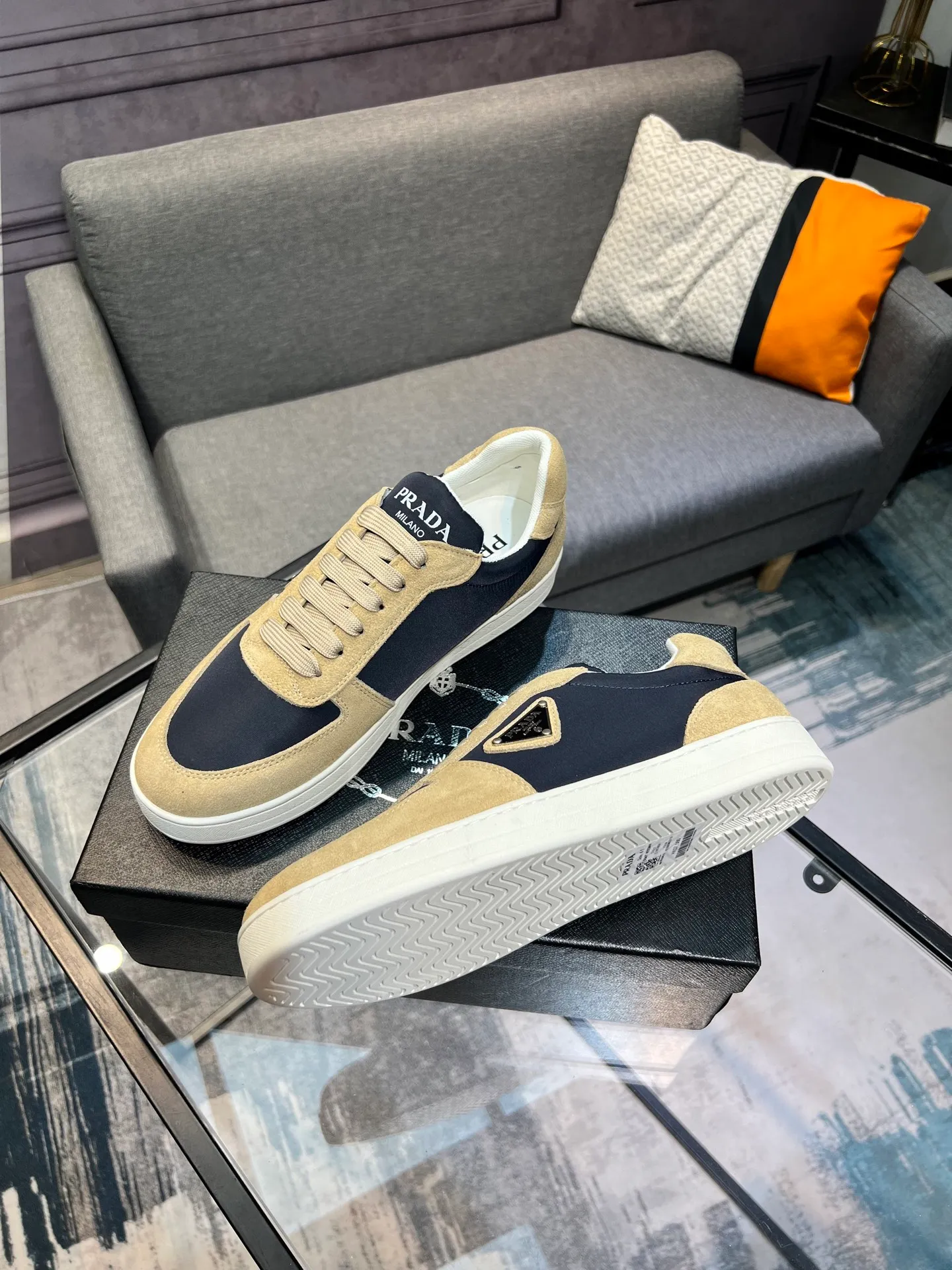 Men's men's shoes 💰440 [PRADA—Prada] latest model 🙈original replica! 👟👟👟Available here. The workmanship is top-notch. The upper is made of Italian 🇮🇹Imported calfskin. ❗️Breathable genuine leather lining @Suitable for travel. The original version has an enlarged engraved sole, making it suitable for all kinds of travels, showing low-key luxury. Let quality speak for itself. Color: Size: 38-44